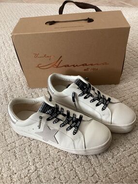 White Star Accent Sneakers with Black Logo Laces